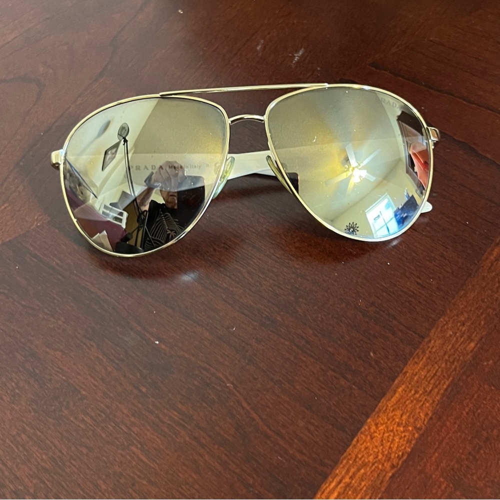 Prada Silver Mirror Sunglasses & Case with Accessories - Picture 2 of 13